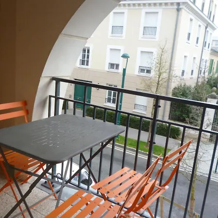 Luxury Paris Orange Serris
